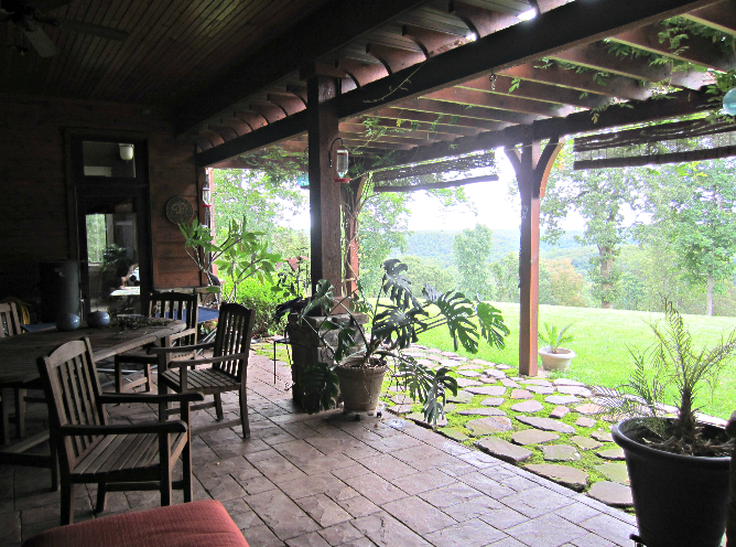 backyard porch in missouri