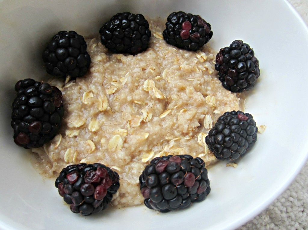 oatmeal with blackberries
