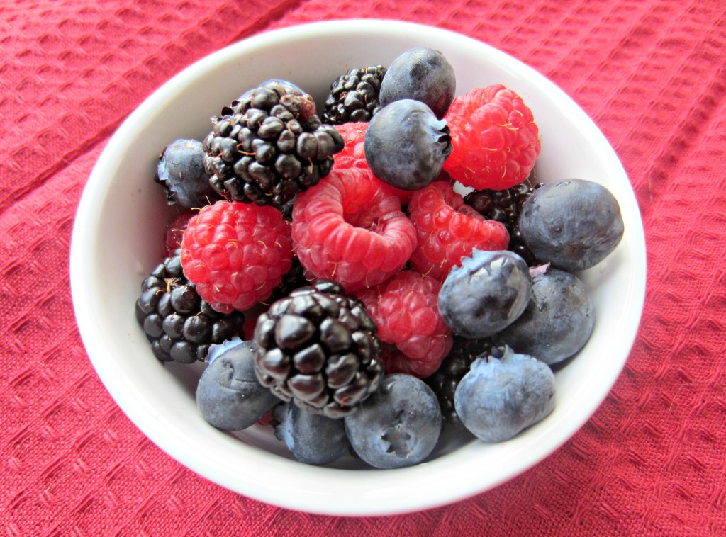 fresh berries healthy snack