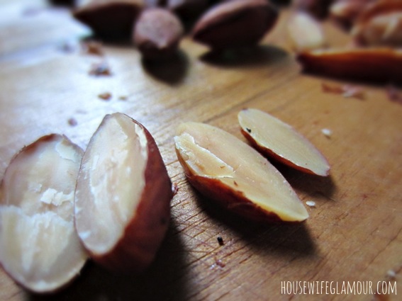 How to slice almonds jpg