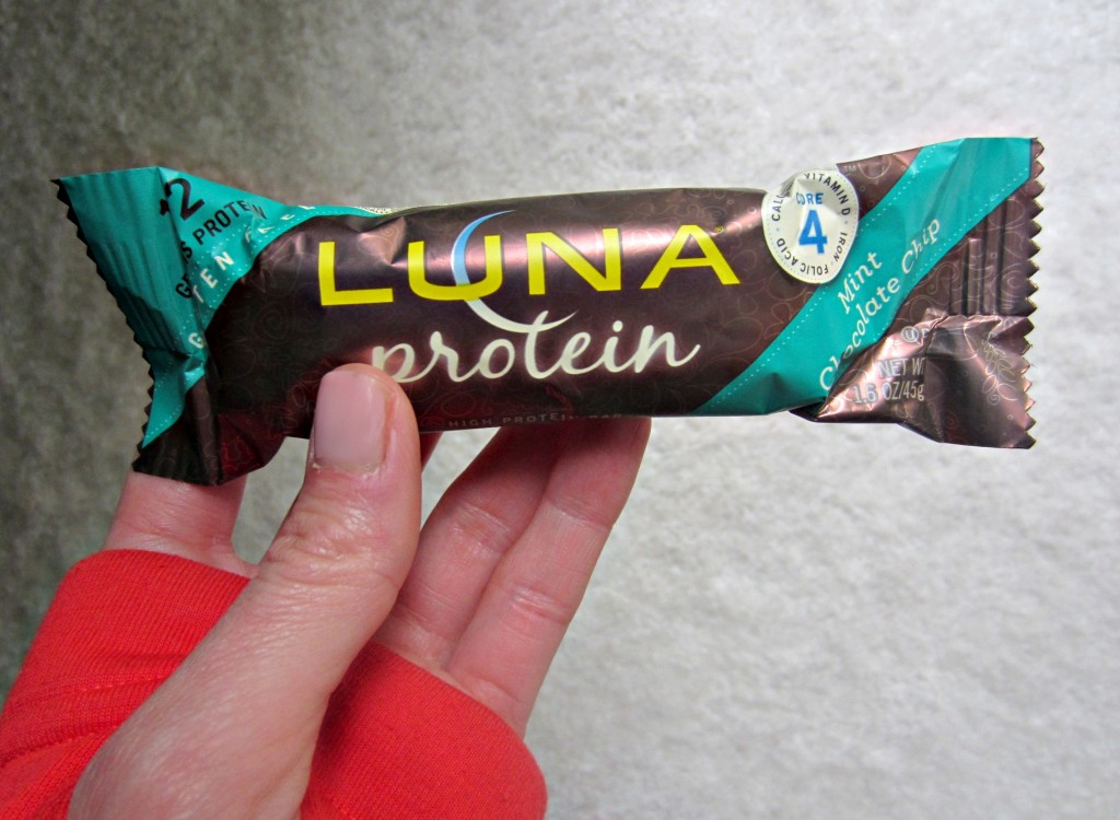 LUNA protein bar mint chocolate chip