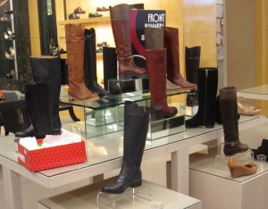 Bloogmingdales Winter Boots