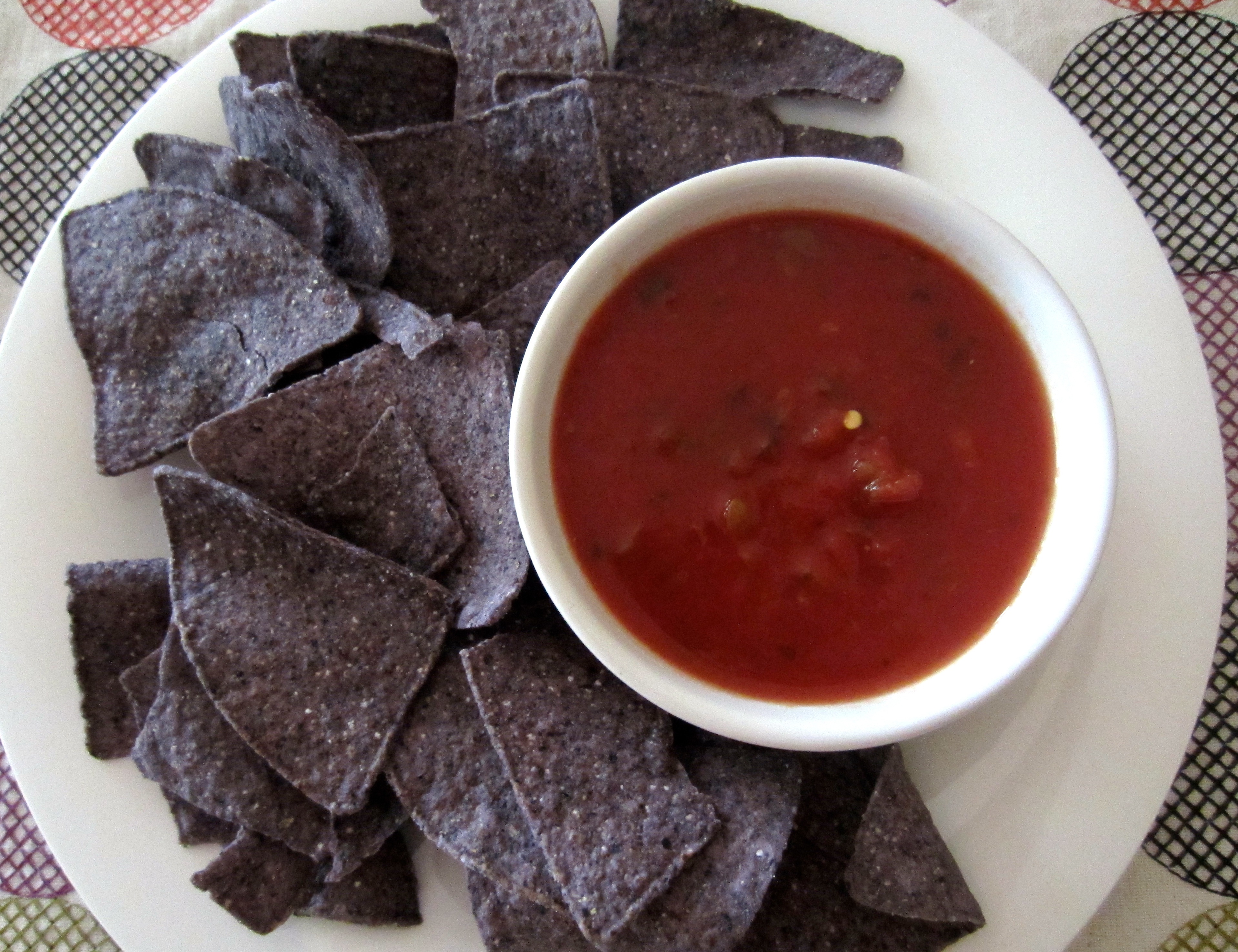 blue corn chips with salsa