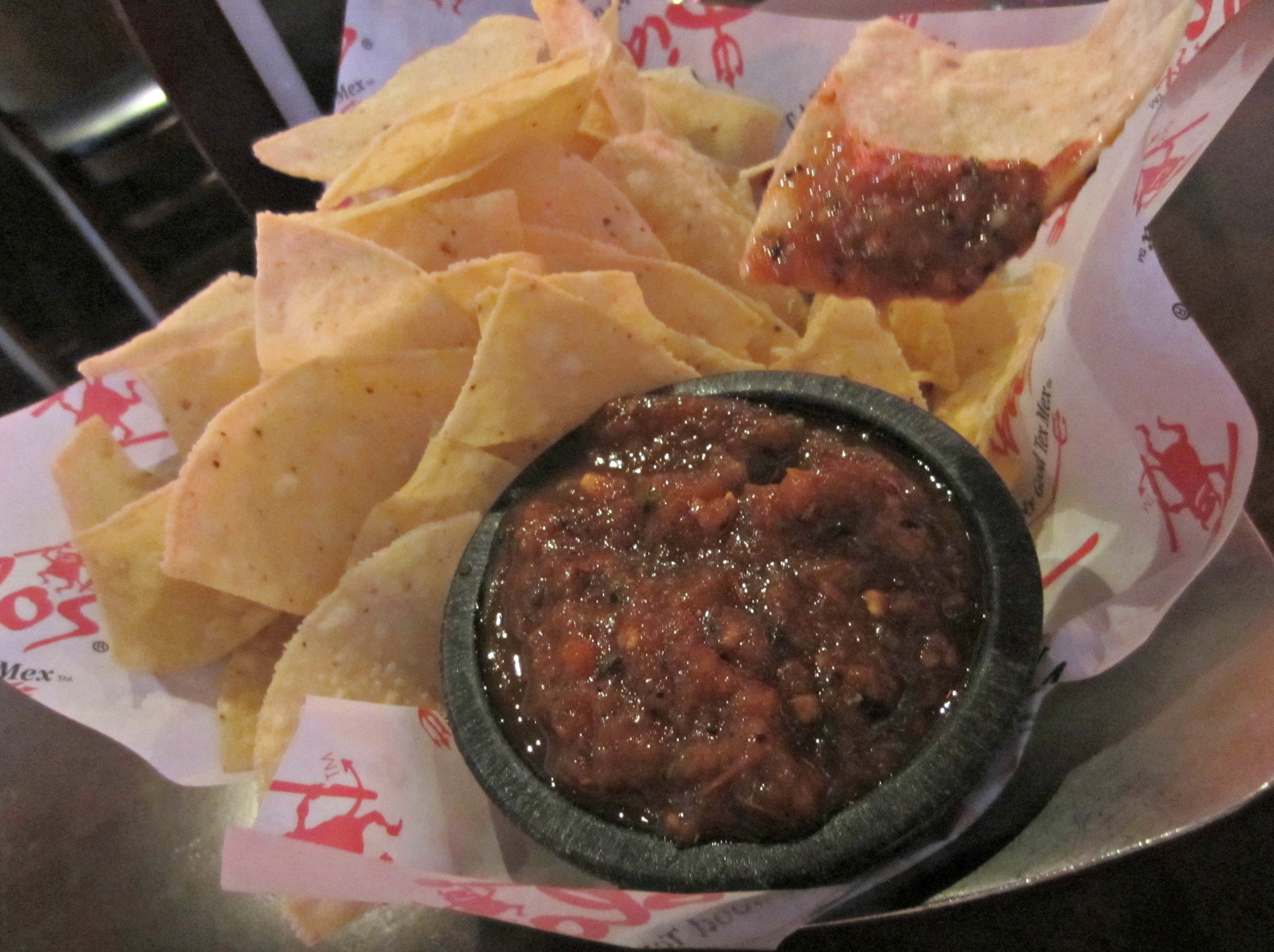cantina diablos royal oak chips and salsa