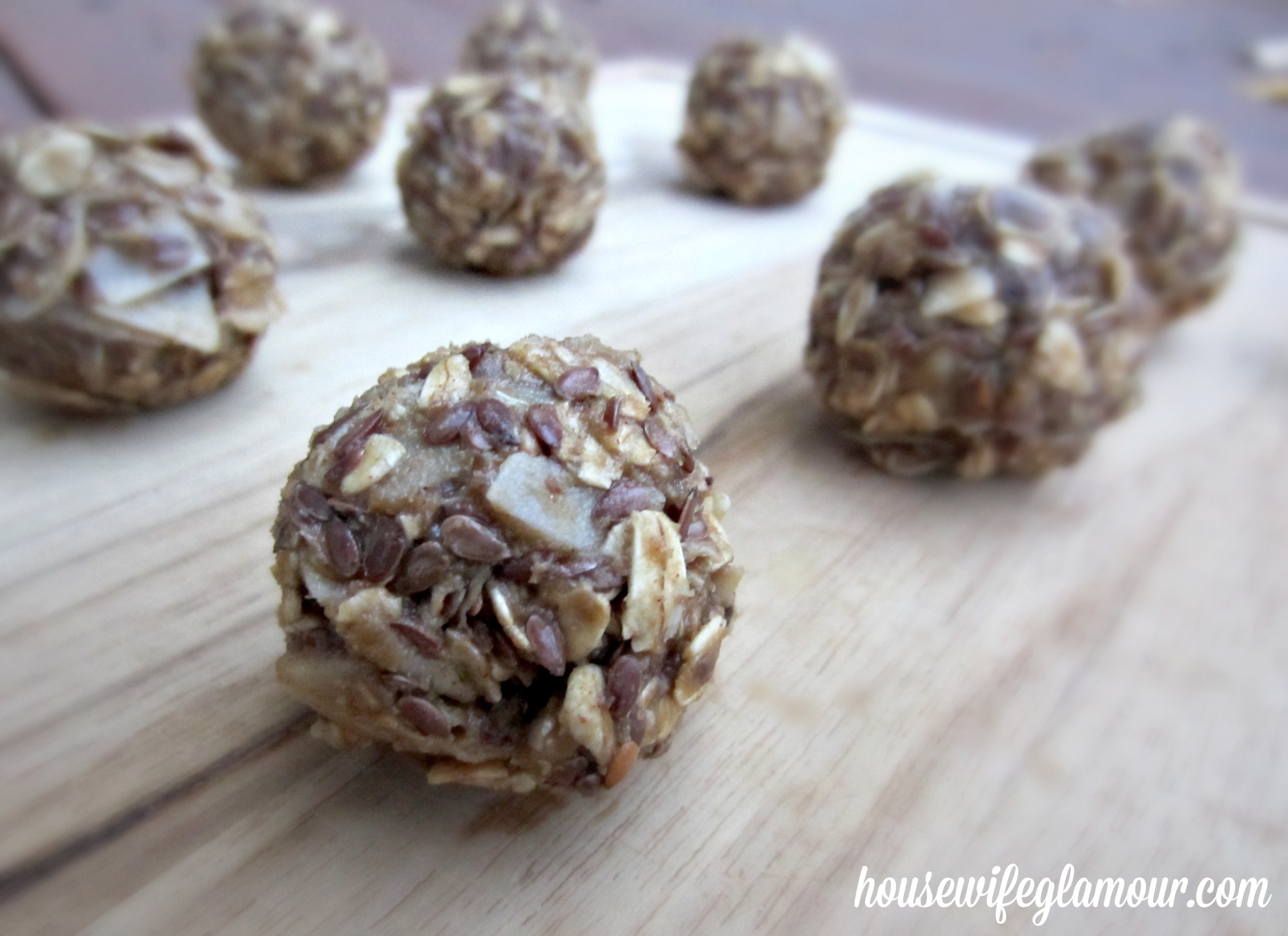 No Bake Maple Syrup Energy Balls