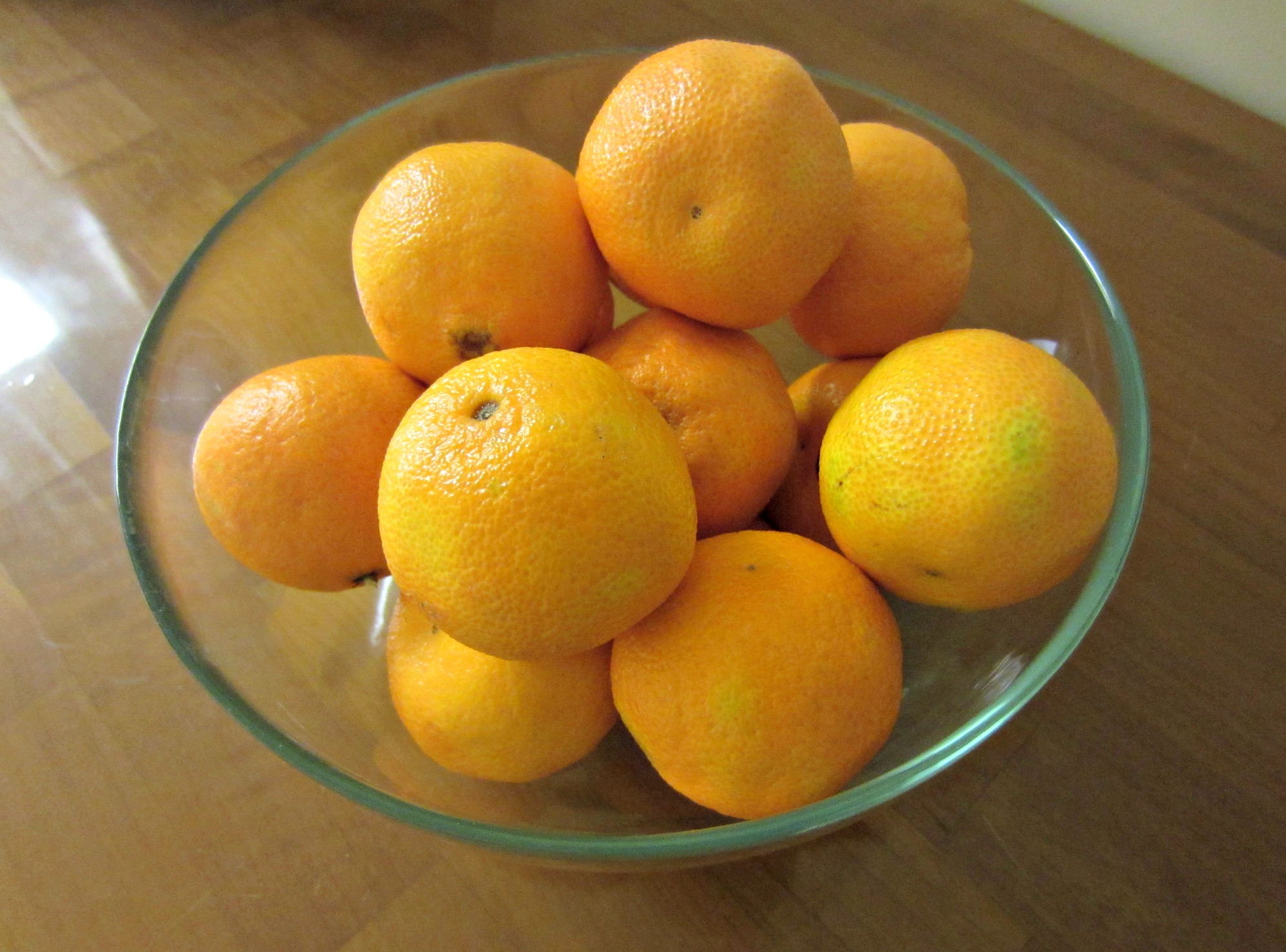 clementines in a bowl