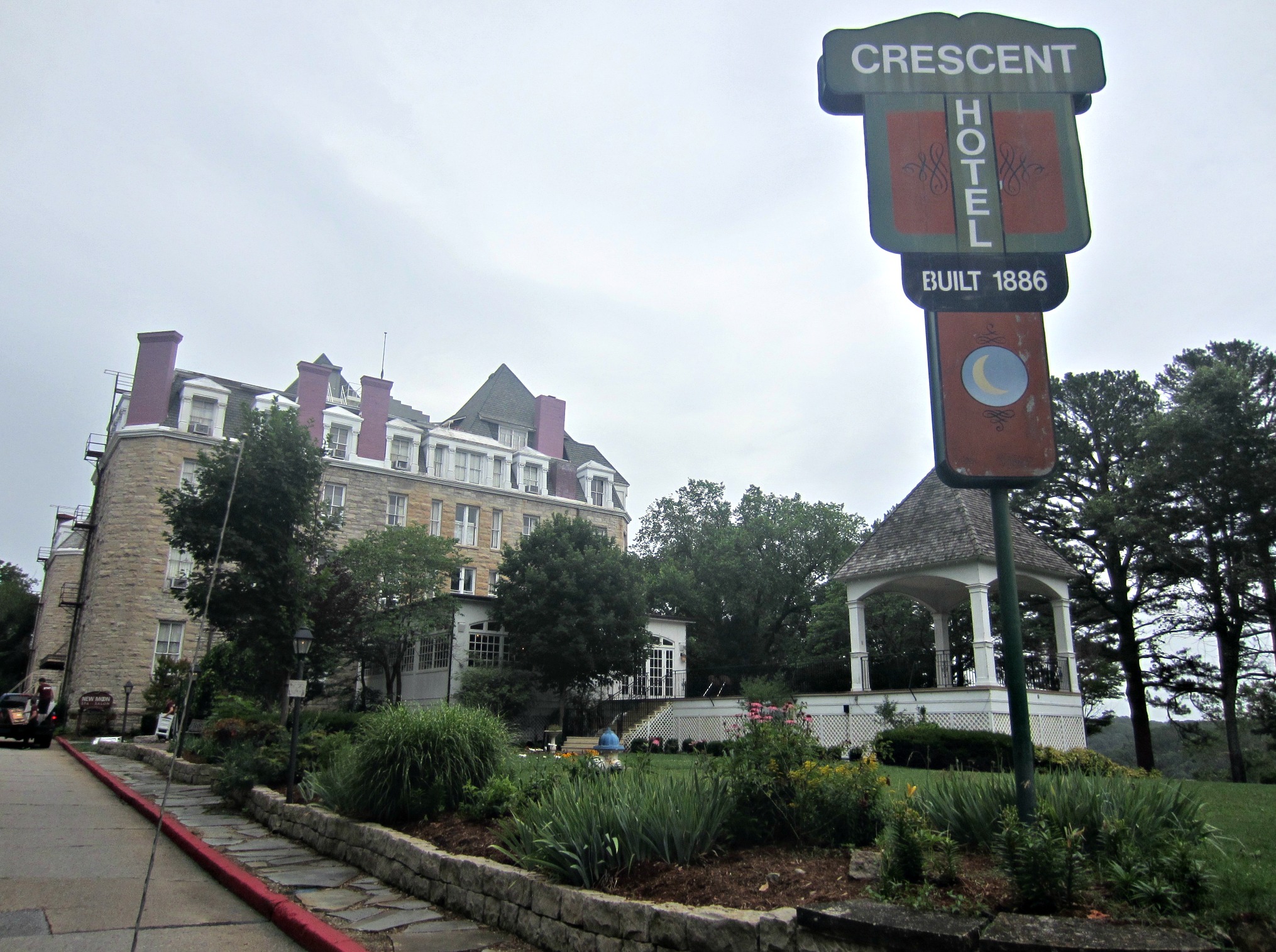 Crescent Hotel Eureka Springs
