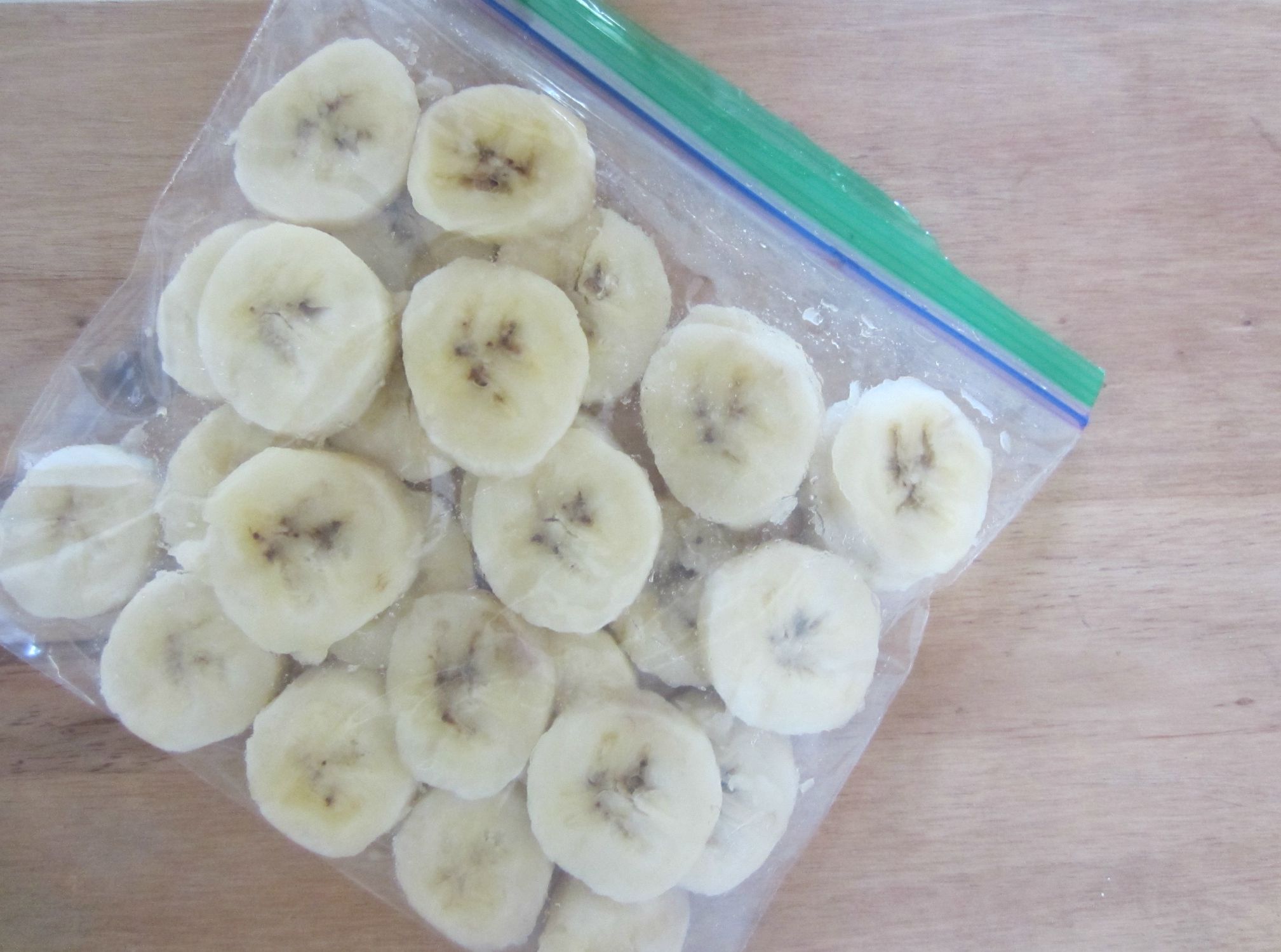 freezing bananas for smoothies