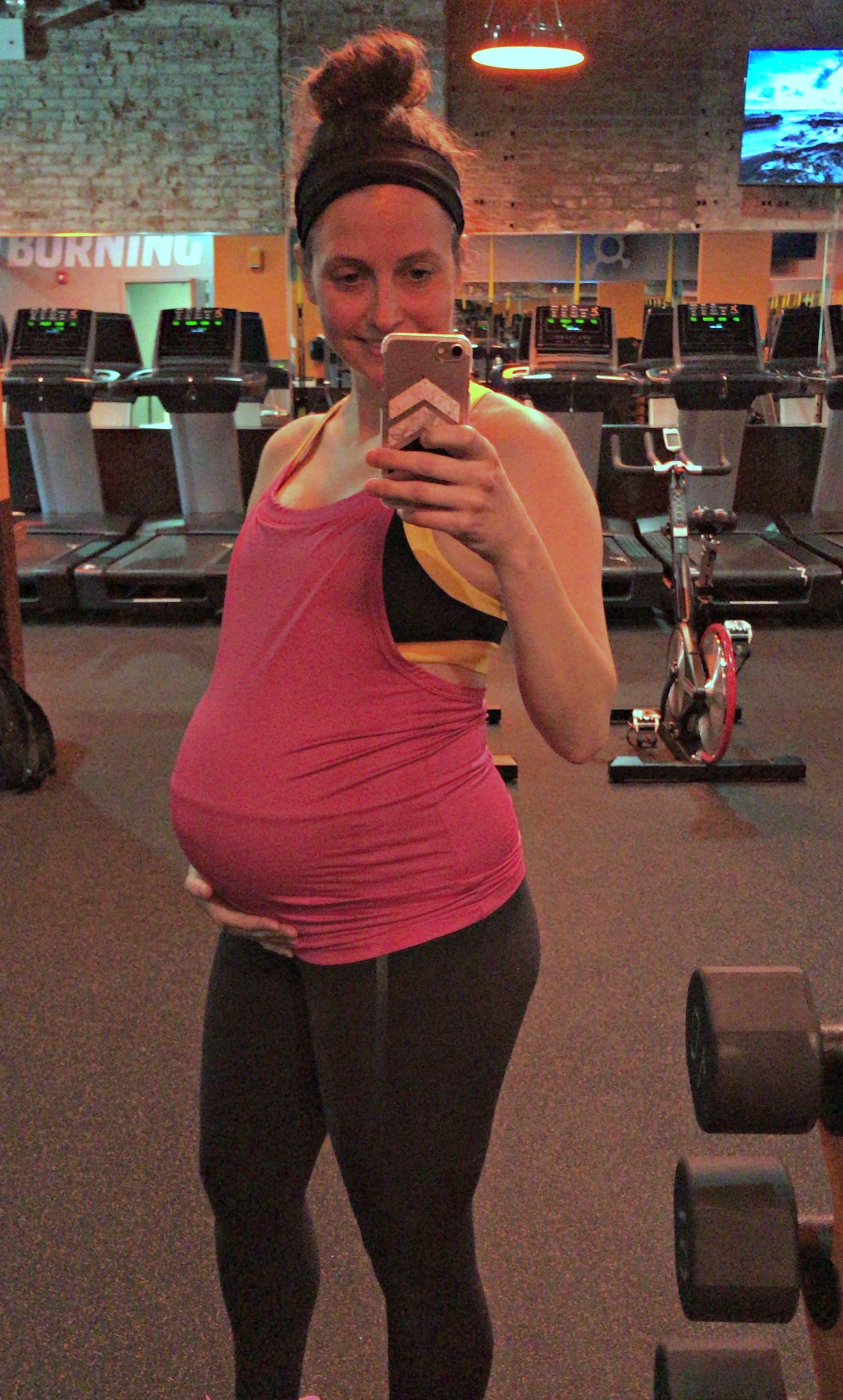 heather working out at orangethoery 36 weeks