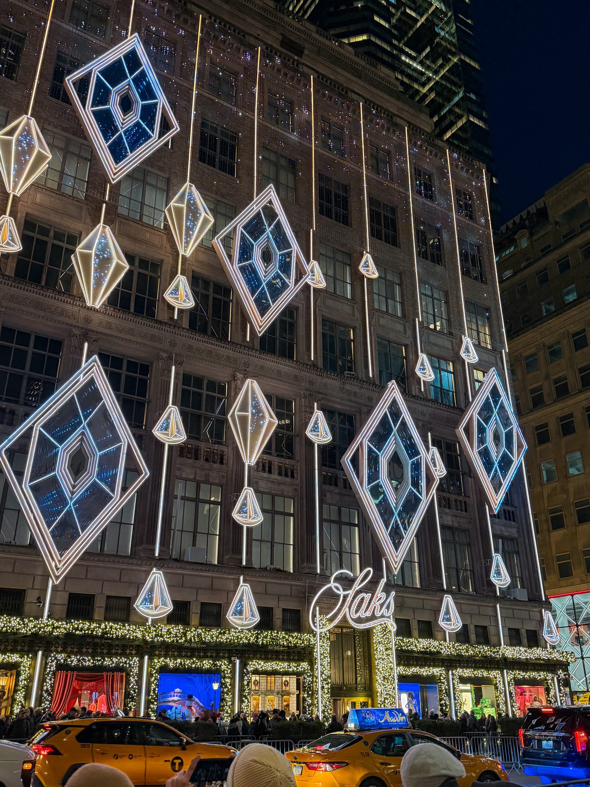 Saks Light Show 2025